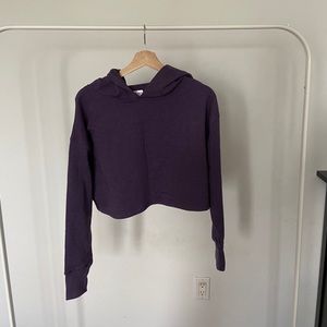 Jill Yoga Cropped Purple Hoodie